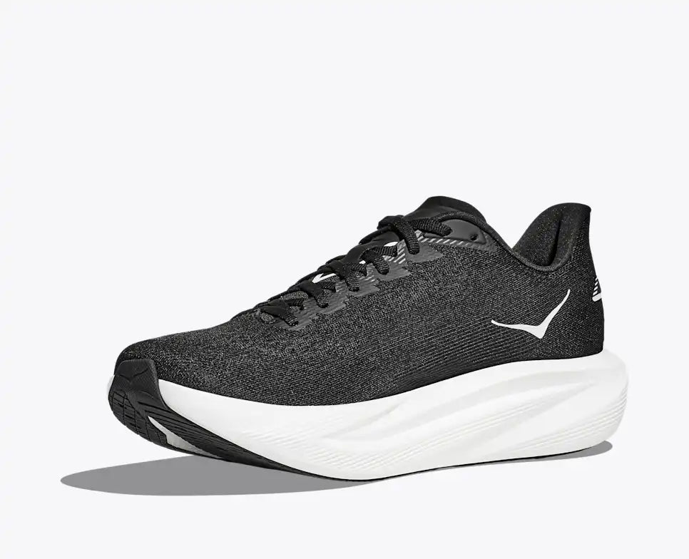 HOKA  mach 7 Black / White m